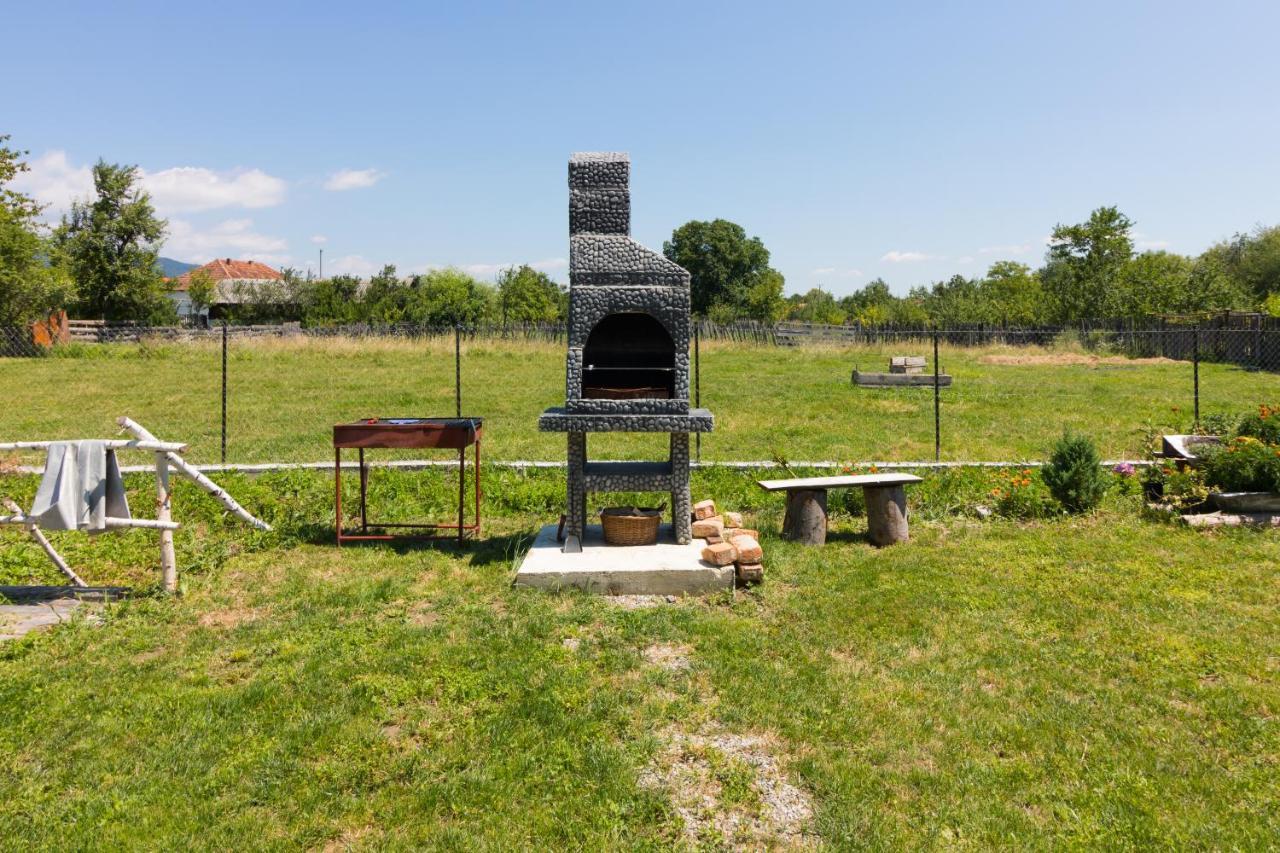 Casa De Vacanta Marya Baia de Fier Εξωτερικό φωτογραφία