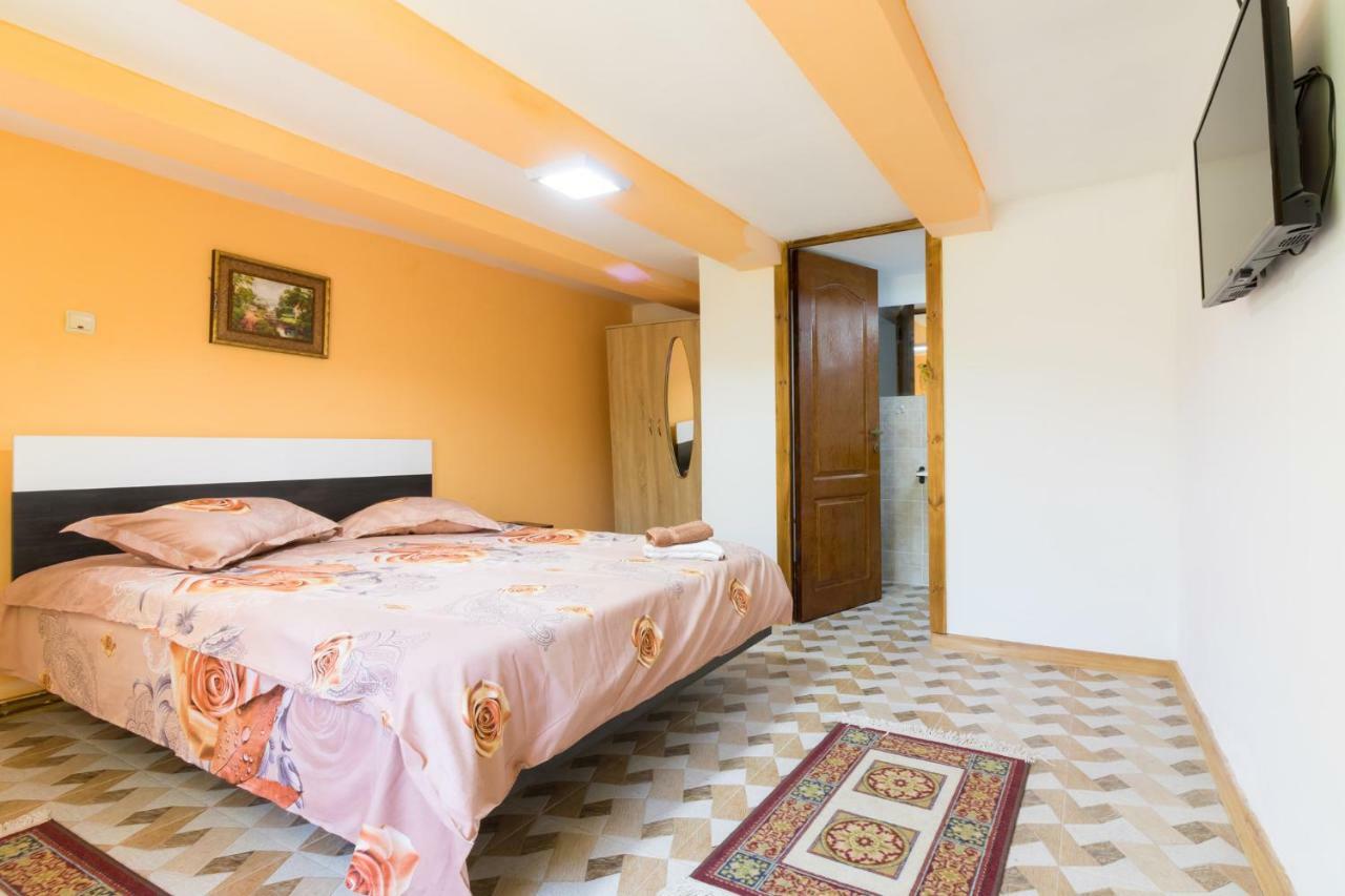Casa De Vacanta Marya Baia de Fier Εξωτερικό φωτογραφία