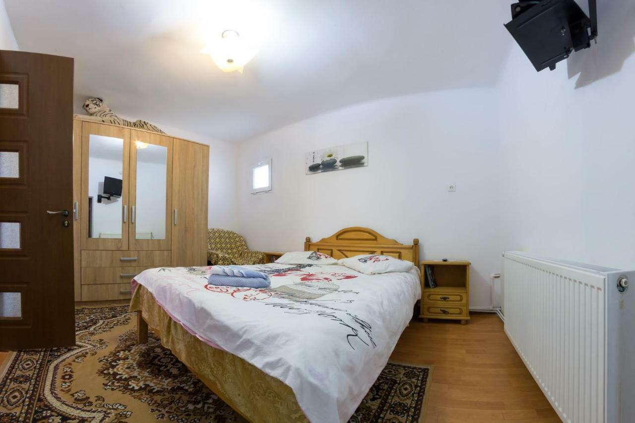 Casa De Vacanta Marya Baia de Fier Εξωτερικό φωτογραφία