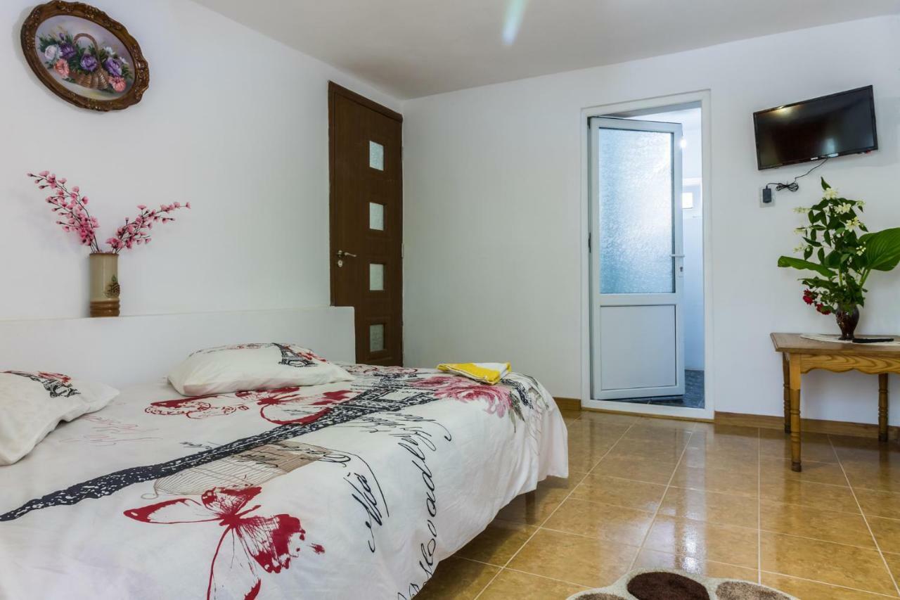 Casa De Vacanta Marya Baia de Fier Εξωτερικό φωτογραφία